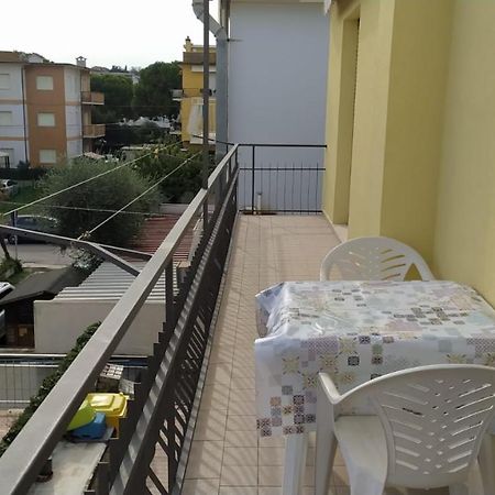 Appartamento Marcella A Due Passi Dal Mare Marcelli Eksteriør billede
